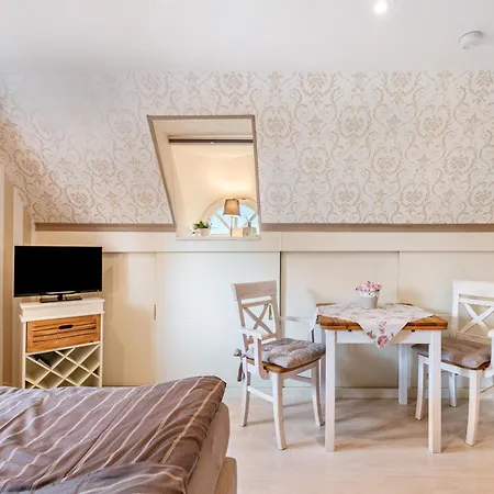 My Little Rose Dorpling